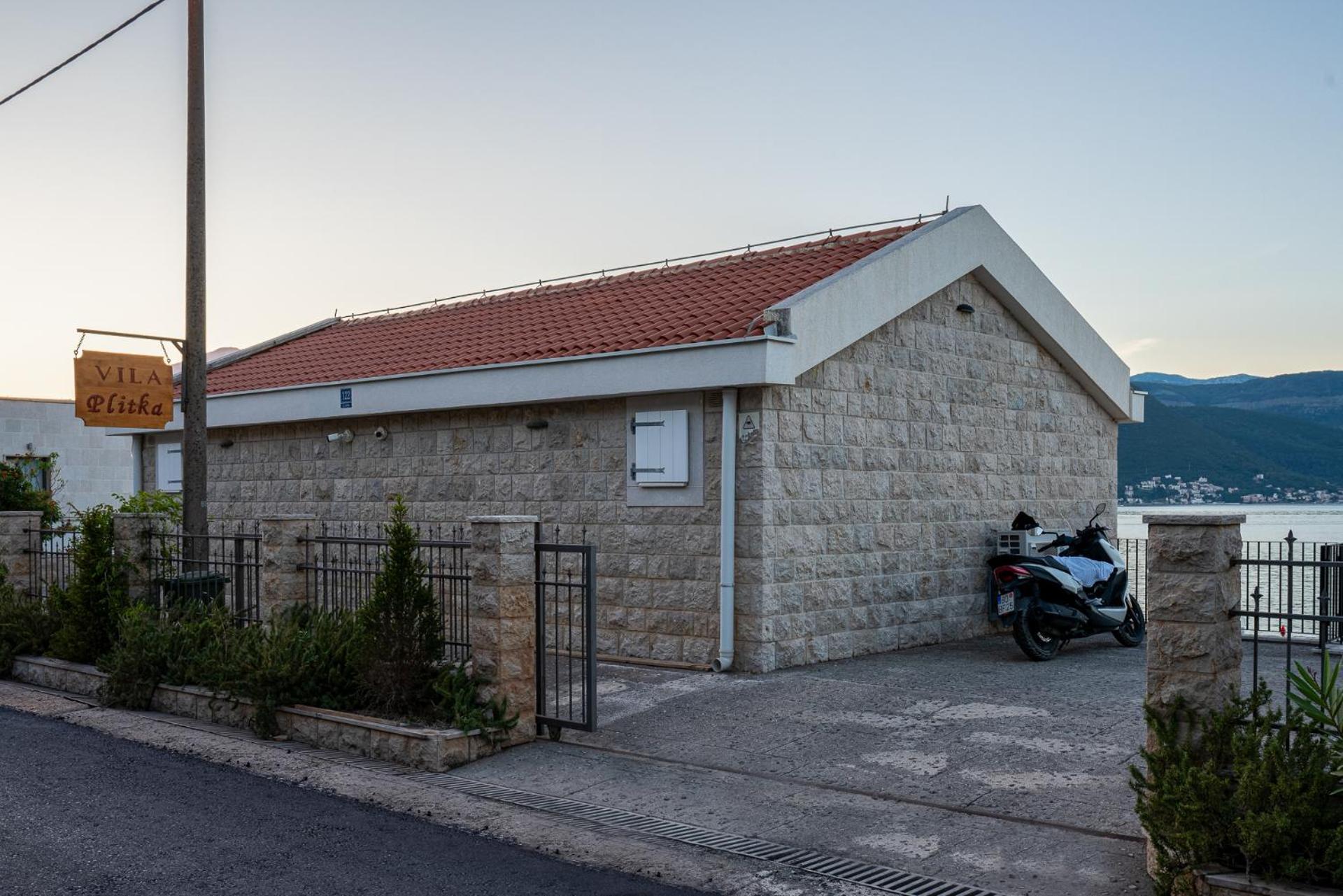 Villa Plitka *