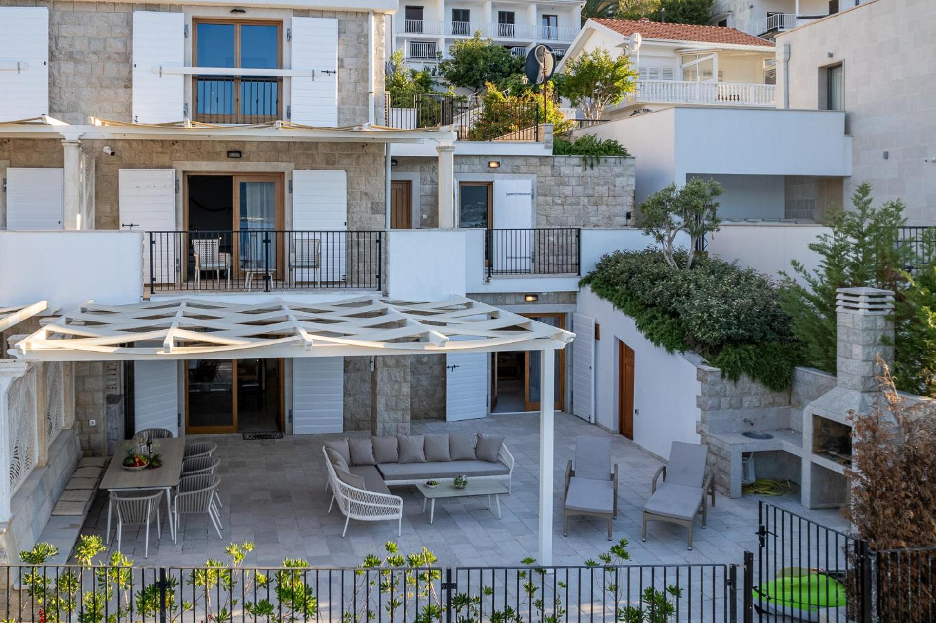 Plitka Villa Tivat